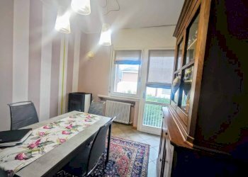 Stanza arredata - Quadrilocale strada Asti-Alba, 17, Isola d'Asti - foto 10