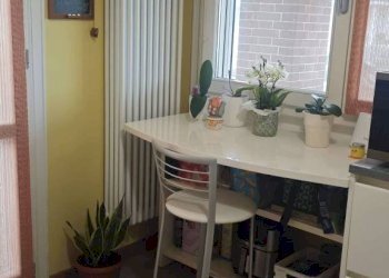 Stanza arredata - Quadrilocale strada Asti-Alba, 17, Isola d'Asti - foto 12