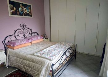 Camera da letto - Quadrilocale strada Asti-Alba, 17, Isola d'Asti - foto 25