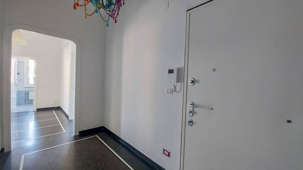 Ingresso - Quadrilocale via Giovanni Torti, Genova (zona Marassi) - foto 2