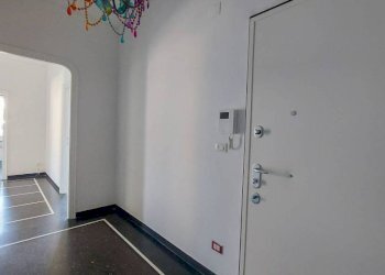 Ingresso - Quadrilocale via Giovanni Torti, Genova (zona Marassi) - foto 2