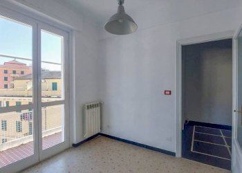 Sala da pranzo - Quadrilocale via Giovanni Torti, Genova (zona Marassi) - foto 6