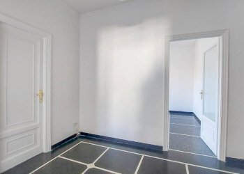 Interno appartamento - Quadrilocale via Giovanni Torti, Genova (zona Marassi) - foto 25