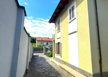 Facciata - Villa via Giuseppe Mazzini, 6, Cambiano - foto 4