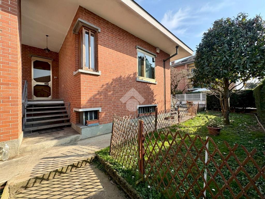 Villa Via giolitti, La Loggia - foto 1