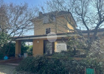 Independent house Corso Italia, Gassino Torinese - photo 1