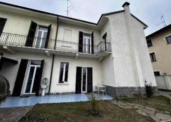 Facciata - Villa via Adriatico, 13, Samarate - foto 9