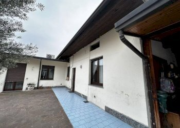 Facciata - Villa via Adriatico, 13, Samarate - foto 10