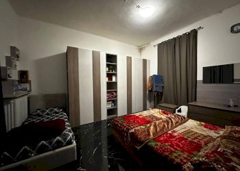 Camera da letto - Villa via Adriatico, 13, Samarate - photo 33