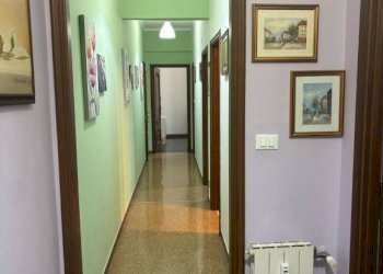 Interno appartamento - Appartamento via Bartolomeo Carrea, Genova (zona Sampierdarena) - foto 2