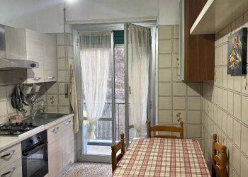 Cucina - Appartamento via Bartolomeo Carrea, Genova (zona Sampierdarena) - foto 9