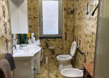 Bagno - Appartamento via Bartolomeo Carrea, Genova (zona Sampierdarena) - foto 17