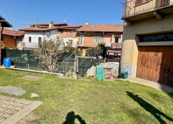 Giardino - Villa a Schiera via dei Partigiani, 5, Cossato - foto 6