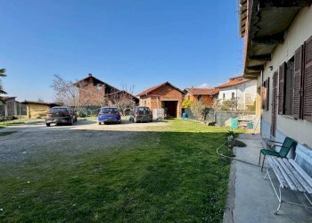 Giardino - Villa a Schiera via dei Partigiani, 5, Cossato - foto 7