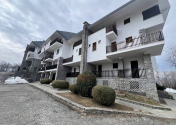 Facciata - Bilocale via Roc del Duc, Bagnolo Piemonte - foto 1