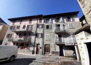 Facciata - Casa indipendente via Tremogge, 3, Sondrio - foto 1