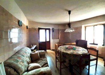 Salone - Rustic via Ponchiera, Sondrio - photo 3