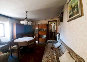 Salone - Rustic via Ponchiera, Sondrio - photo 5