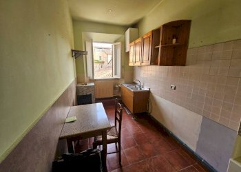 Stanza arredata - Trilocale via del Porto, Rieti - foto 4