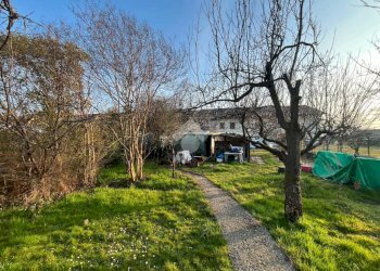 Casa semi indipendente Via Ritirata, San Francesco al Campo - foto 2