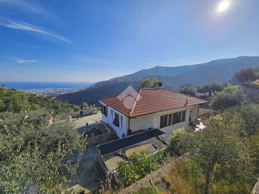 Villa Regione Sorini, Taggia - photo 1