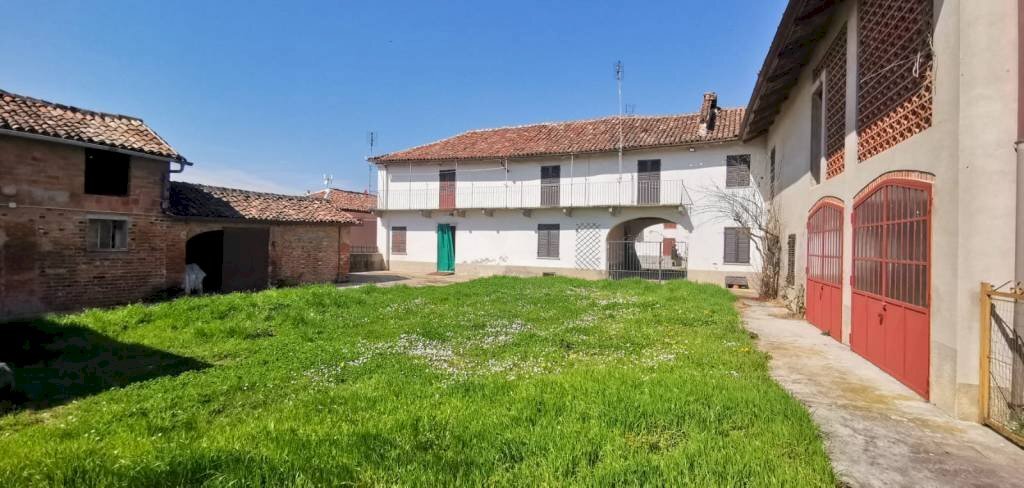 Giardino - Rustico piazza Anita Garibaldi, Vigliano d'Asti - foto 1