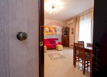 Quadrilocale Via Tommaso Giovanni Blanch, Napoli - foto 1