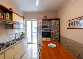 Quadrilocale Via Tommaso Giovanni Blanch, Napoli - foto 8