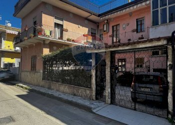 Casa indipendente via Raffaele De Cesare, Caivano - foto 2