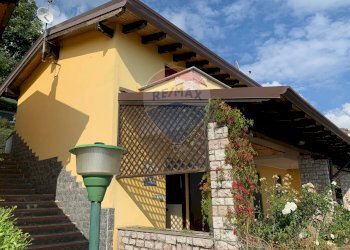 Villa a Schiera Grone - foto 1