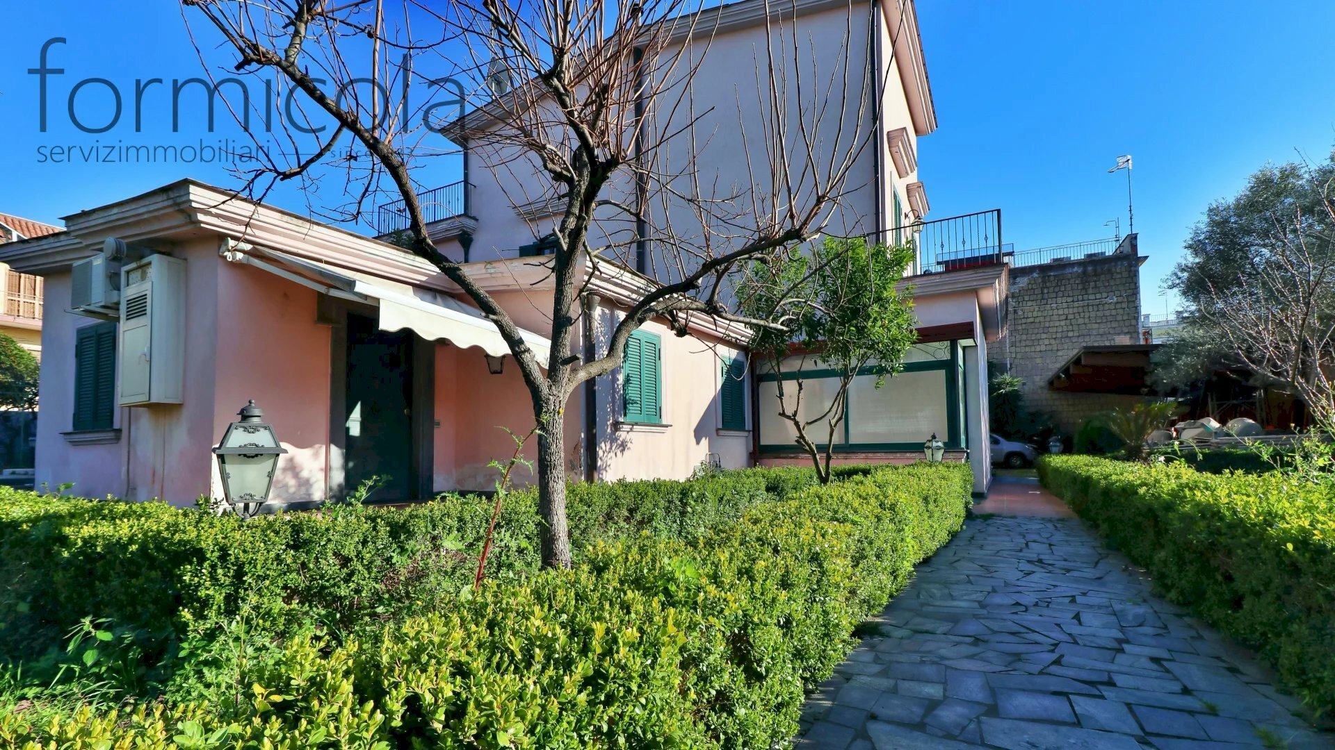 Villa Portici - photo 2