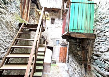 Casale Via Emile Chanoux, Chambave - foto 8