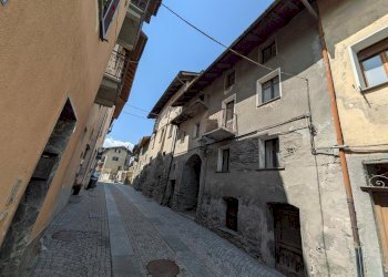 Casale Via Emile Chanoux, Chambave - photo 5