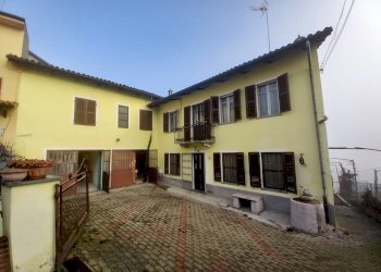 Independent house Via IV Novembre, 4, Montiglio Monferrato - photo 2