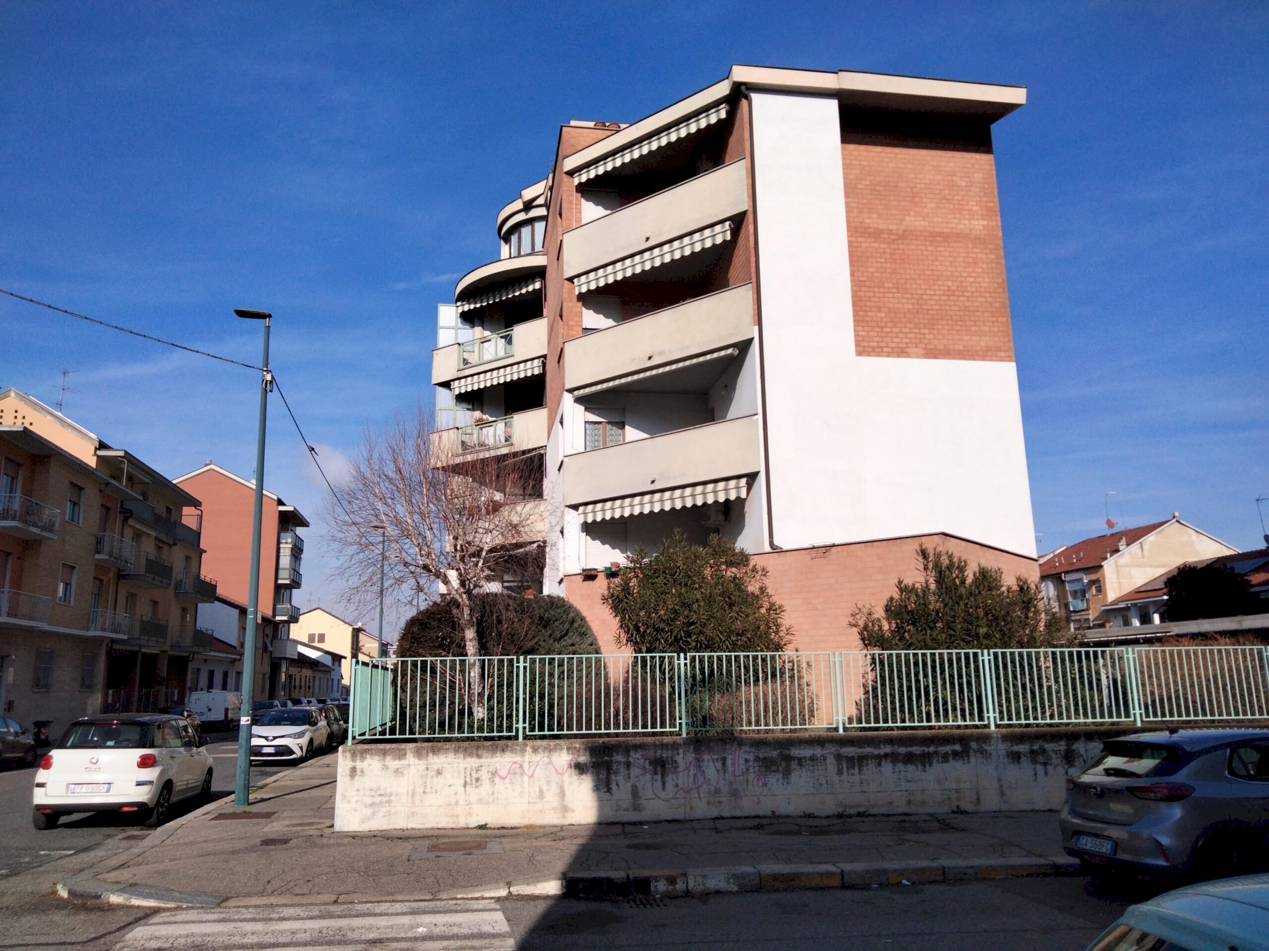 Box 6, Via Gianbattista Niccolini, Torino - foto 1