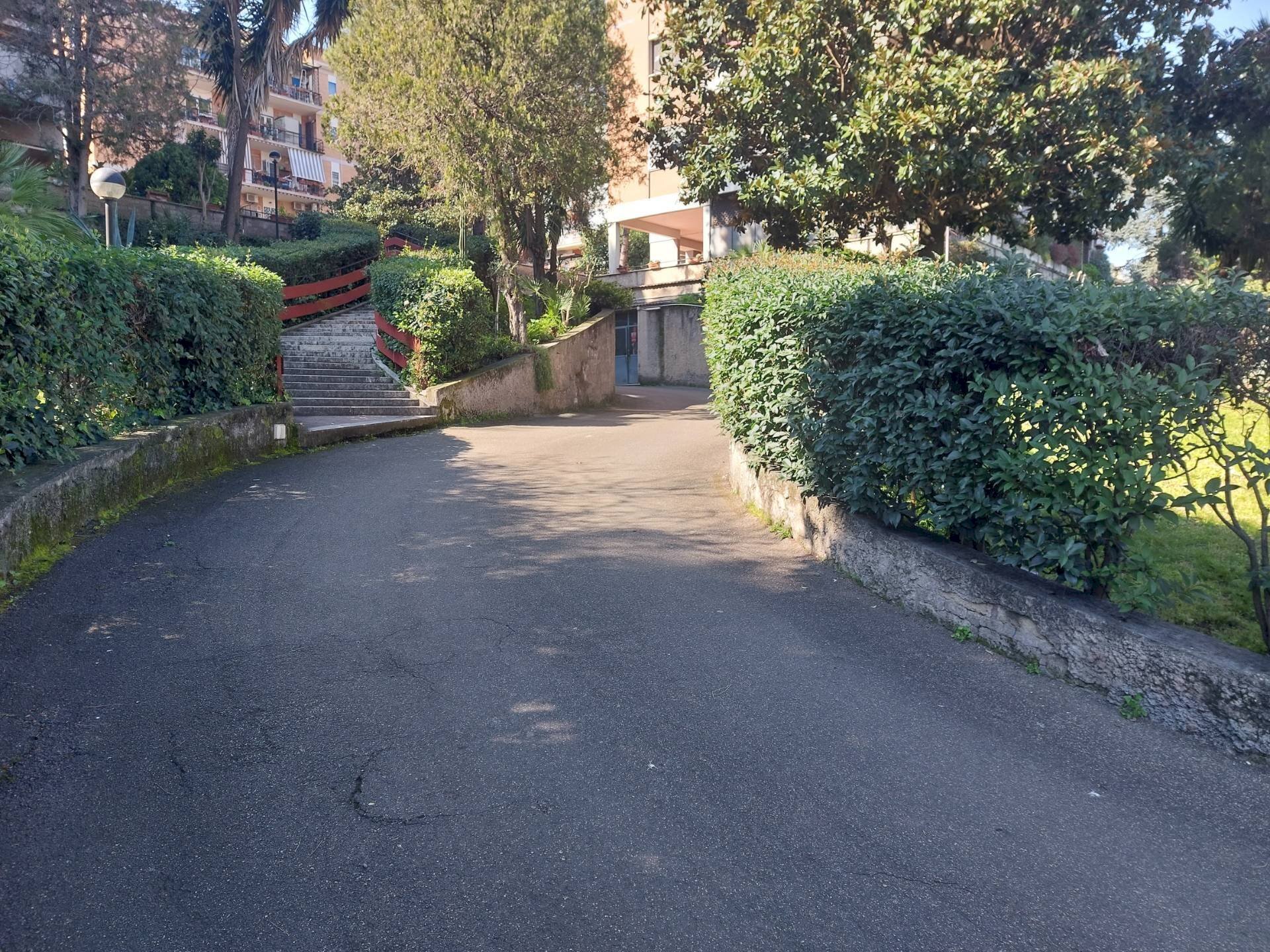 Box Viale Isacco Newton, Roma (neighborhood Colli Portuensi) - photo 1