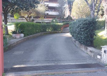 Box Viale Isacco Newton, Roma (zona Colli Portuensi) - foto 2