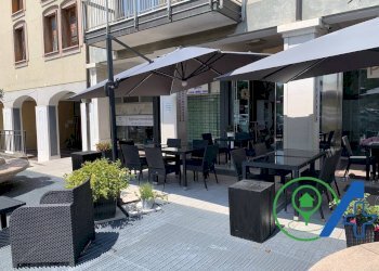 Locale Commerciale piazza da vinci, Salò - foto 1