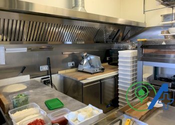 Locale Commerciale piazza da vinci, Salò - foto 10