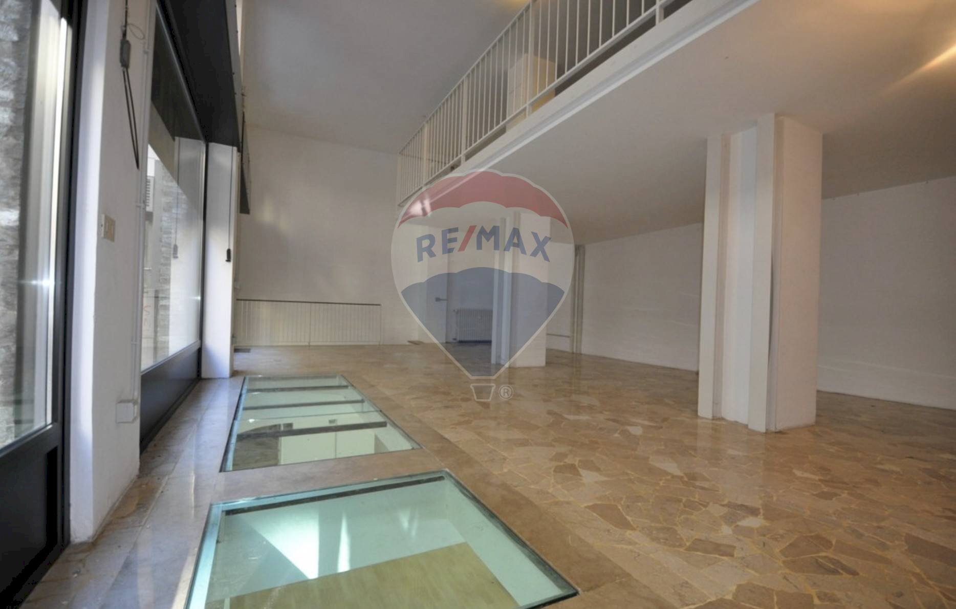 Shop Via Medici, Milano - photo 2