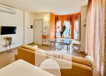 Attico vico San Domenico, Alassio - foto 1