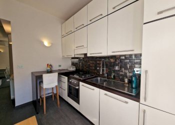 Angolo cottura - Bilocale via Fratelli Canale, 3, Genova (zona Borgoratti) - foto 1