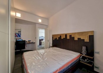 Camera da letto - Bilocale via Fratelli Canale, 3, Genova (zona Borgoratti) - foto 5