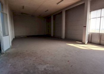 Interno non residenziale - Capannone viale Industria, 40, Vigevano - foto 16