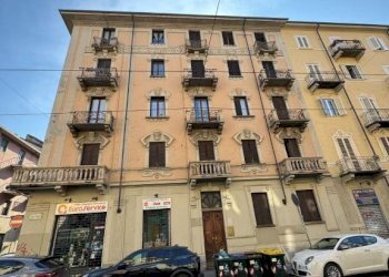 Facciata - Appartamento via Dante di Nanni, 61, Torino (zona Cenisia) - foto 1