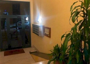 Interno palazzo - Quadrilocale via Silvio Pellico, Garbagnate Milanese - foto 1