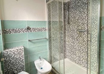 Bagno - Trilocale via Stefanina Moro, 21, Genova (zona Marassi) - foto 15