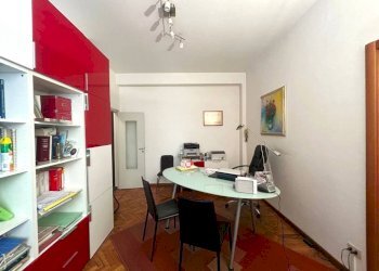 Stanza arredata - Ufficio via Speri della Chiesa Jemoli, 18, Varese - foto 5