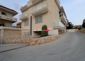 Negozio Via Montemerlo, Crispiano - foto 1