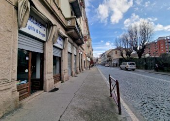 Negozio Corso Costantino Nigra, 9, Ivrea - foto 2